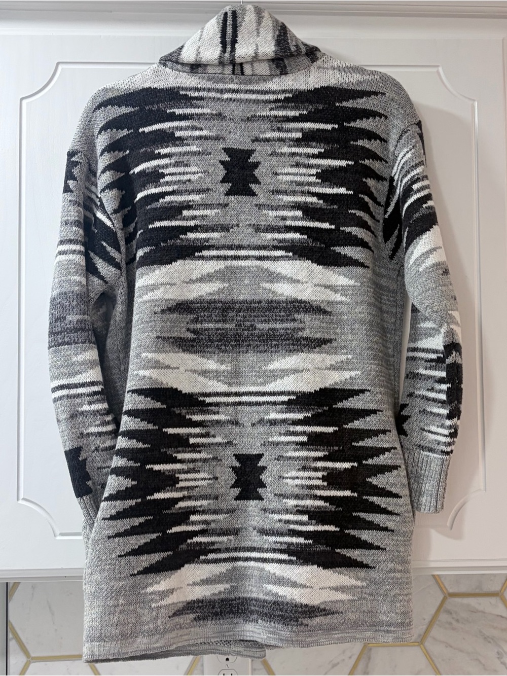 Lucky Brand 100% Cotton Shawl Collar Cardigan Grey Black Geometric Sweater M - Picture 3 of 10